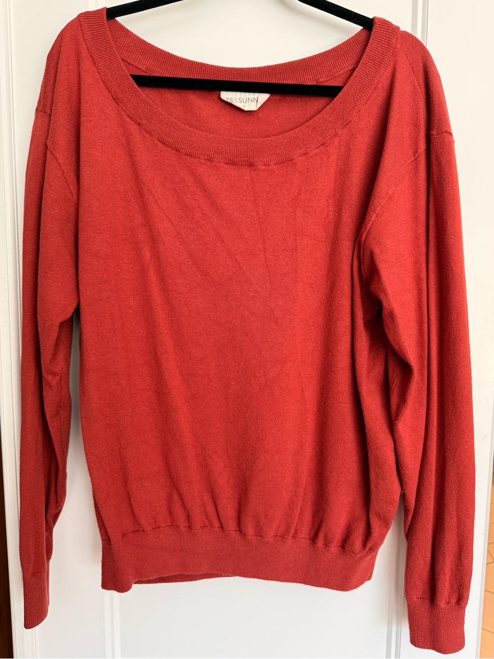 Slim Scoop Neck Red Sweater – 3/4 Sleeve Lightweight Knit